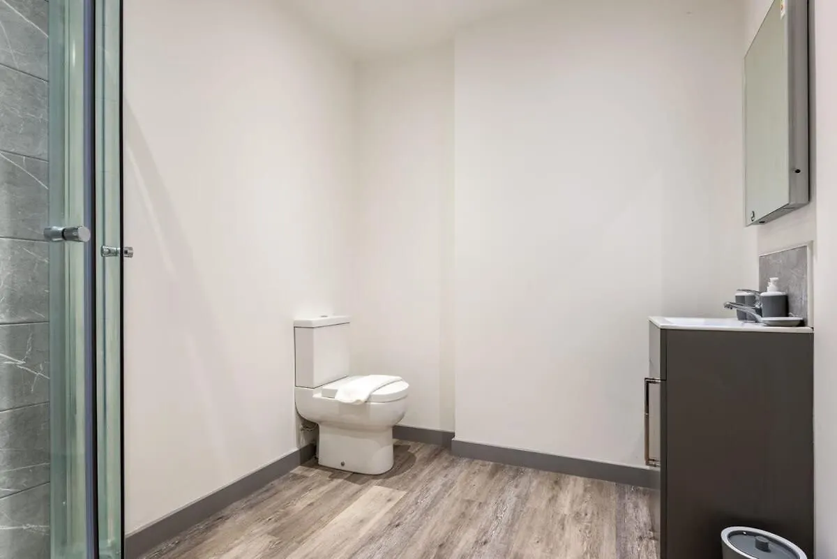 Smart 2 Bed Budget Apartment In Central Doncaster